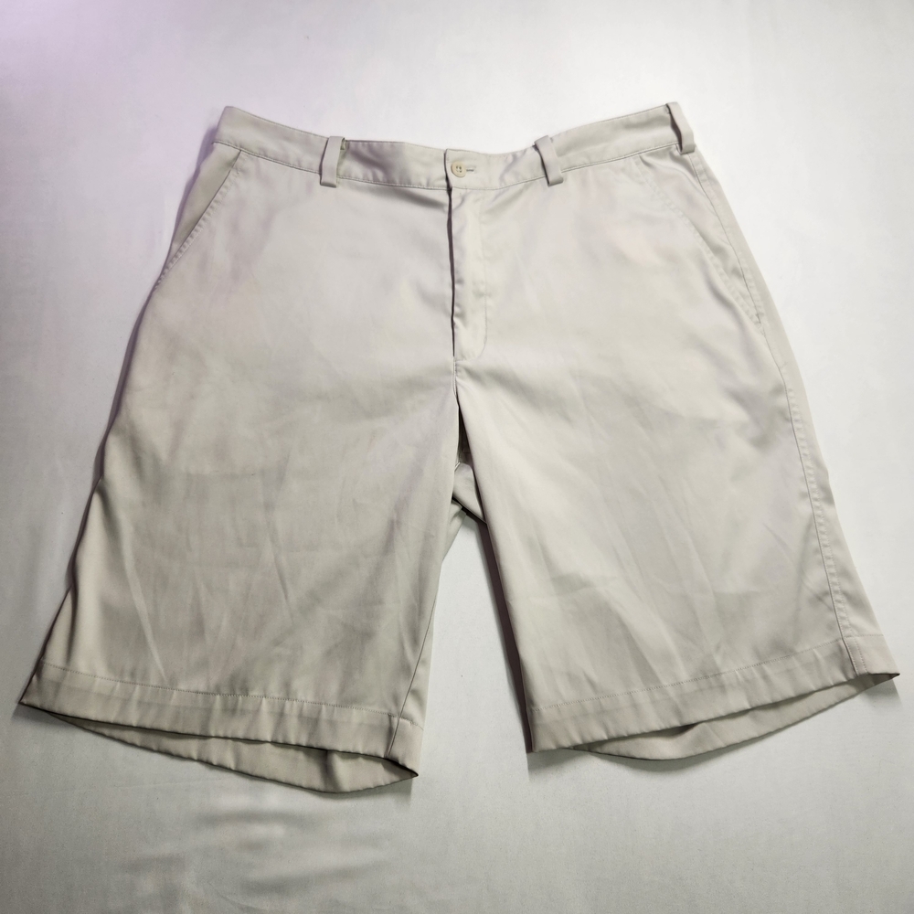 ⭐️Nike Golf Cream Dri-FIT Shorts – Men’s Size 35 | Performance Golf Style